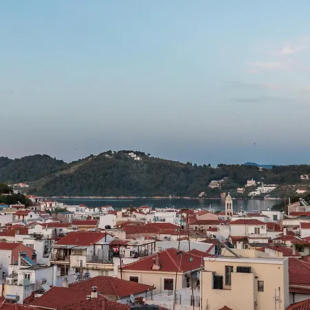 Néro Appartamento Città di Skiathos